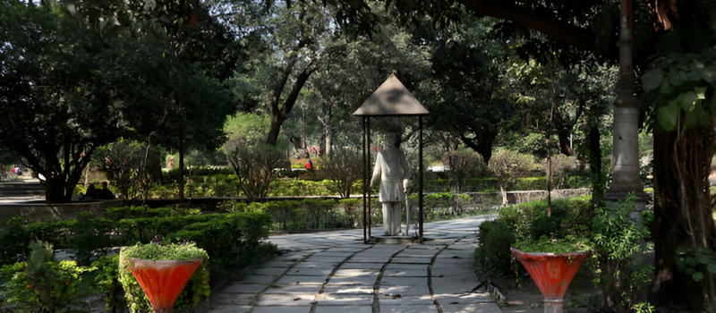 guide-to-lal-bagh-palace-indore