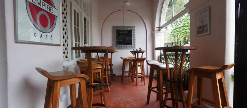 the-empire-cafe-in-srilanka