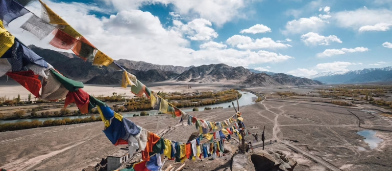 solo-women-travelling-to-ladakh