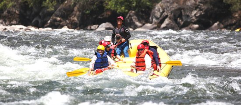 white-water-rafting-in-bhutan