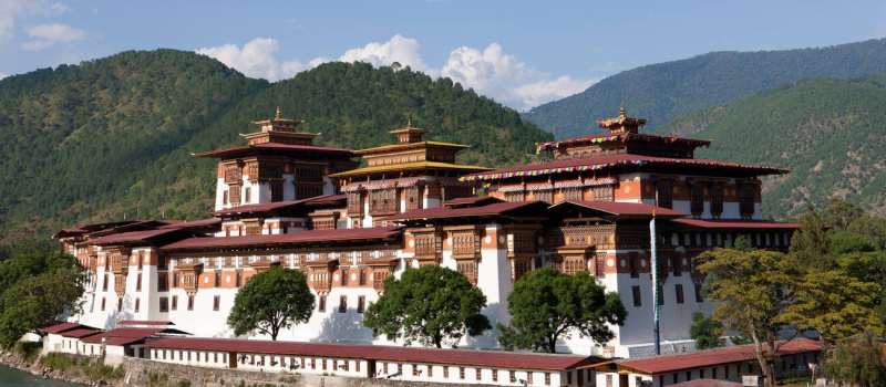 punakha-dzong-punakha-valley-bhutan