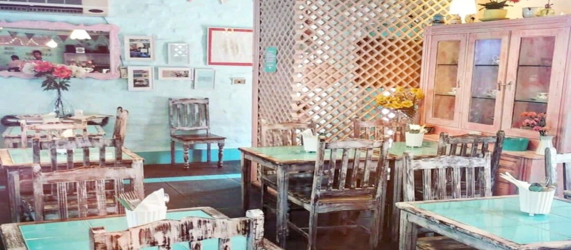 rose-cafe-in-delhi