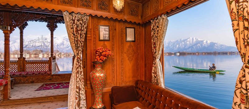 new-jacquline-houseboats-in-kashmir