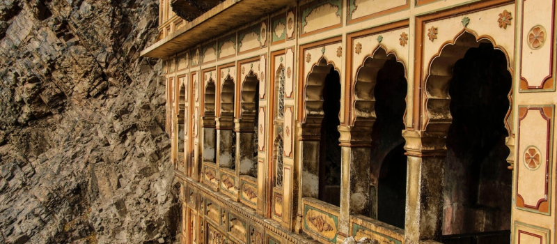the-architecture-of-galtaji-temple-jaipur