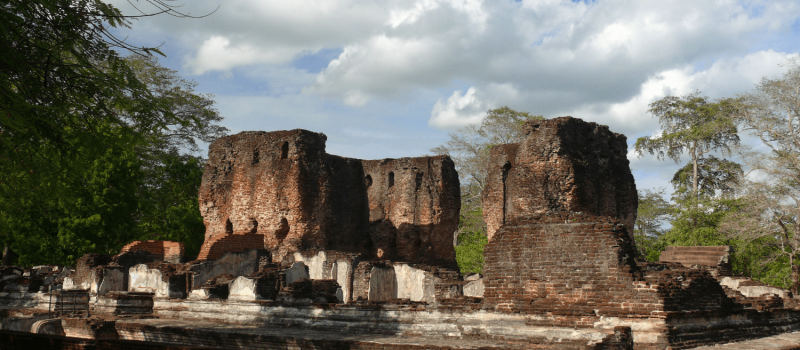 polonnaruwa-places-to-visit-in-sri-lanka