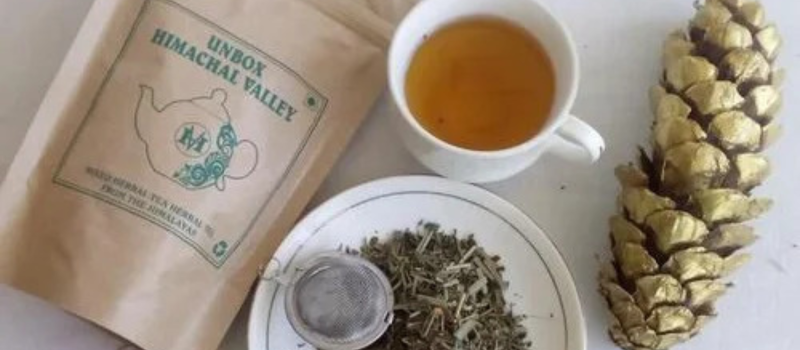 organic-herbal-tea-shopping-in-spiti-valley