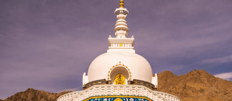 shanti-stupa-in-april
